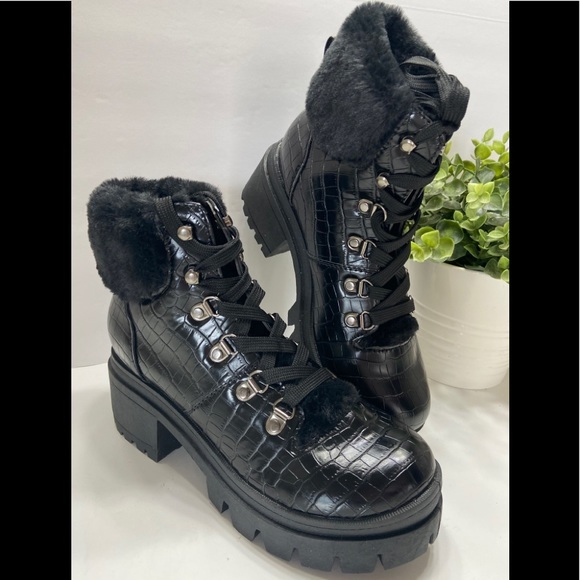 NEW Sugar Cullin Womens Faux Fur Leather Boots - Picture 8 of 8